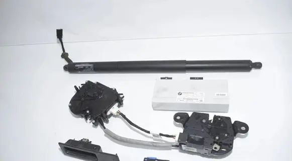 BMW 2 F46 Tailgate/trunk strut/damper 7358752 9275119 7348530