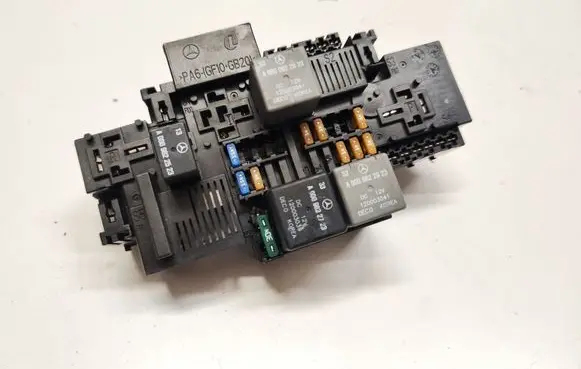 Mercedes-Benz GLC X253 C253 Fuse module A2229063202