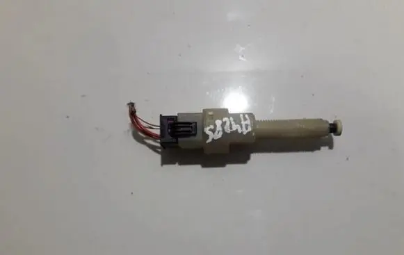 Audi A6 S6 C5 4B Brake pedal sensor switch 4a0945515a