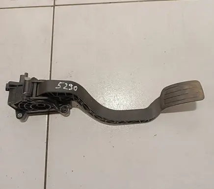 Peugeot 308 Accelerator throttle pedal 86ET38 0556193