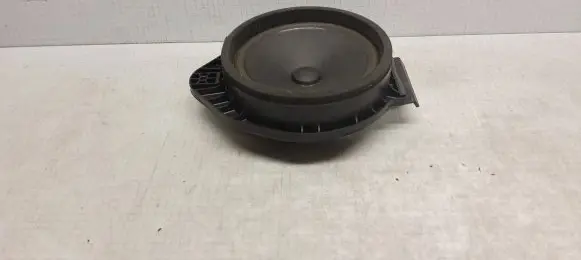 Opel Insignia A Front door speaker 17232499