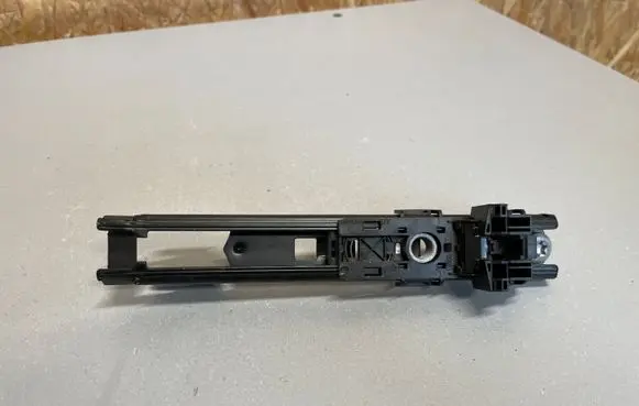 Mercedes-Benz C W205 Seat belt height adjuster A0008600388