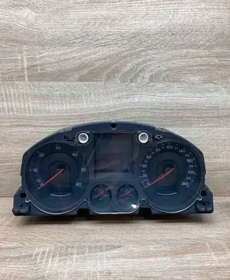 Volkswagen PASSAT B6 Speedometer (instrument cluster) 3C0920860K A2C53144887 KMH