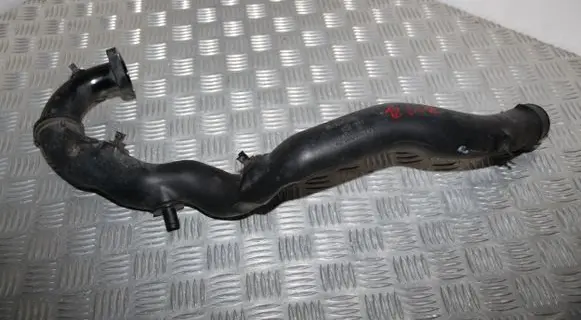 Opel Vivaro Intercooler hose/pipe 8200760904 93861384