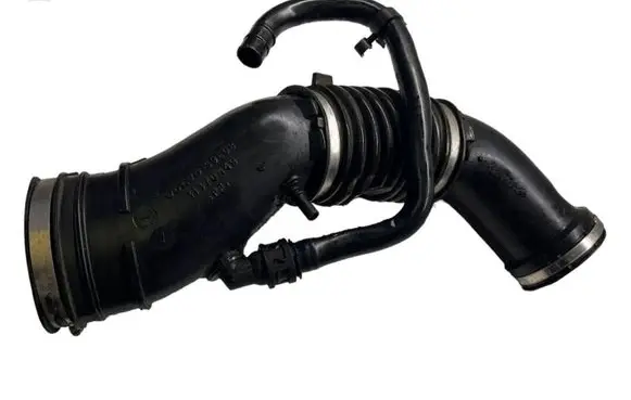 Volvo V60 Air intake hose/pipe 31370449
