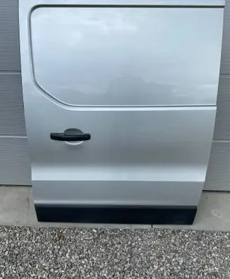Renault Trafic III (X82) Side sliding door