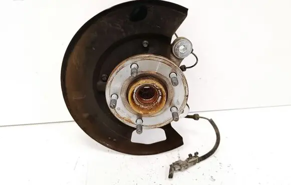 Chrysler Town u0026 Country V Front wheel hub 04743576AB