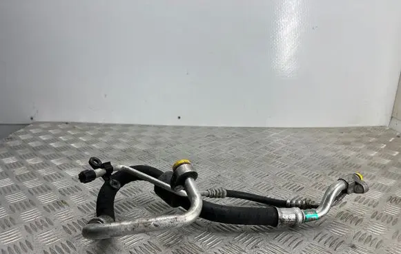 BMW 3 E90 E91 Air conditioning (A/C) pipe/hose 6453916836501