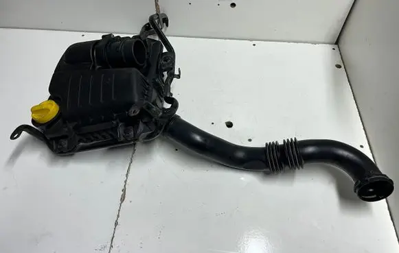 Renault Trafic II (X83) Air filter box 8200760899 93861383 8200280060