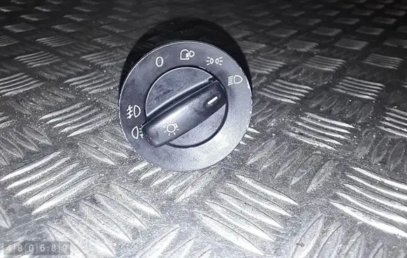 Light switch