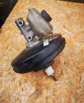 Audi A4 S4 B5 8D Brake booster 8D0612105F