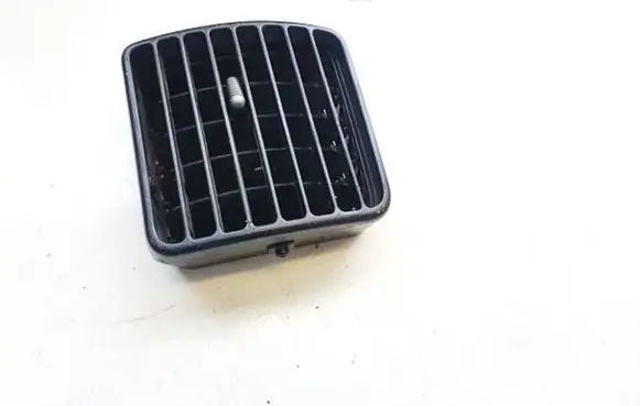 Mitsubishi Space Star Dash center air vent grill
