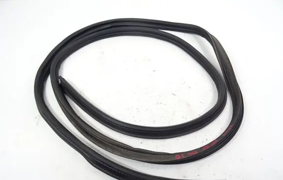 Nissan Qashqai Seal rubber (tailgate)