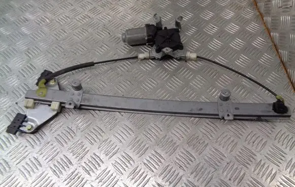 Nissan Almera Tino Front door window regulator with motor 400601T3