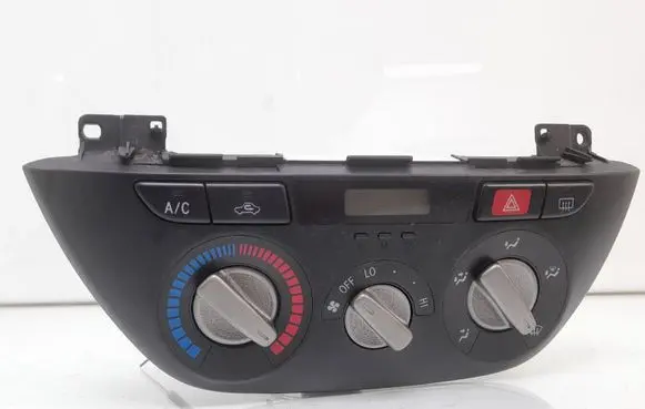 Toyota RAV 4 (XA20) Climate control unit 5590042120 4559172080 4559162030