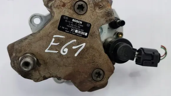 BMW 5 E60 E61 Fuel injection high pressure pump 7788670