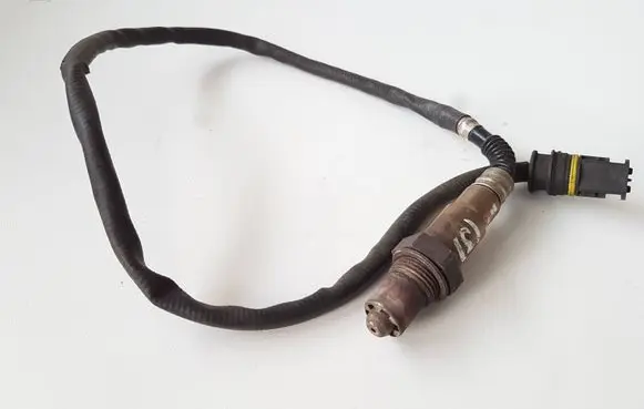 Mercedes-Benz R W251 Lambda probe sensor 0015400717 0258006179