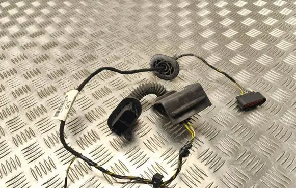 Ford Fiesta Rear door wiring loom 8V5T14A584