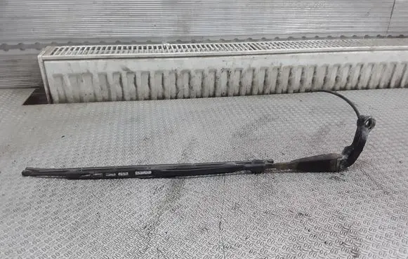 Nissan Patrol Y61 Rear wiper blade 