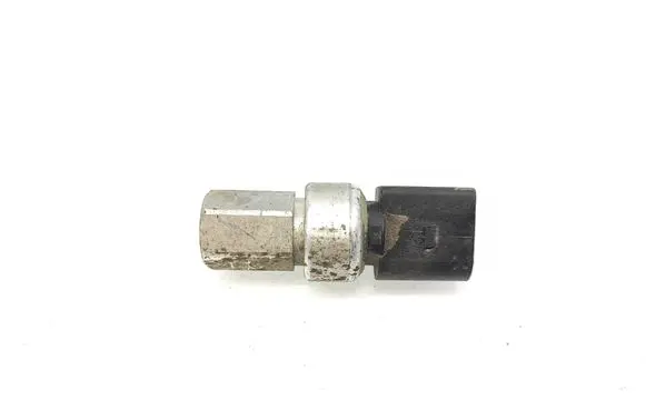 Volkswagen Transporter - Caravelle T5 Air conditioning (A/C) pressure sensor 1K0959126D
