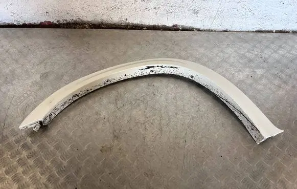BMW X5M E70 Front arch trim 7206653