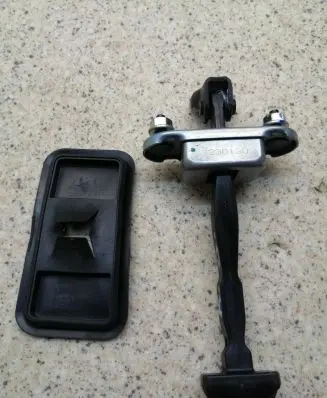 Dacia Spring Rear door check strap stopper 808989109R