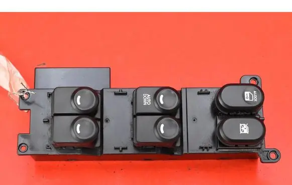 Hyundai i30 Electric window control switch 93570-2L010