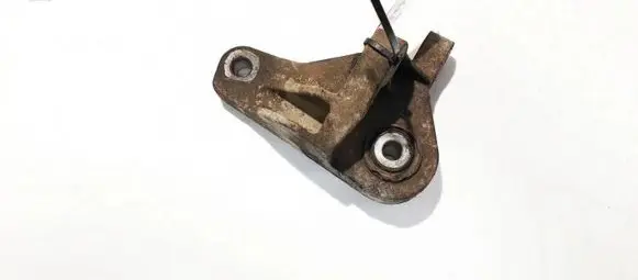 Volvo S80 Engine mount bracket 09487139