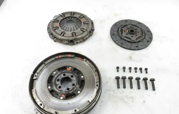 Audi A6 S6 C5 4B Dual mass flywheel 323064510 123042810 415007510