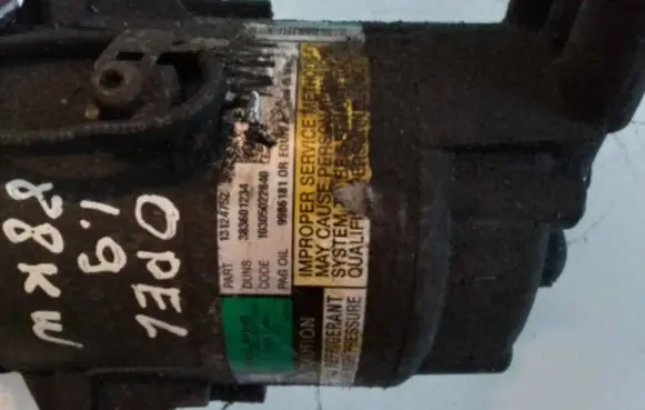 Opel Zafira B Air conditioning (A/C) compressor (pump) 13124752 383601234 10305022840