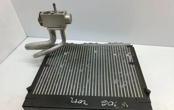 Air conditioning (A/C) radiator (interior)