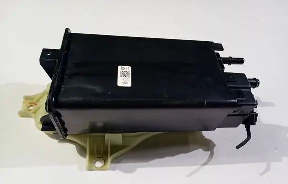 Ford Explorer VI Active carbon filter fuel vapour canister L1M39E857C