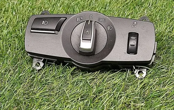 BMW 5 F10 F11 Light switch 9192745 919274504 3392030102