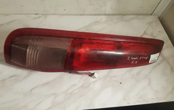Nissan X-Trail T30 Rear/tail lights
