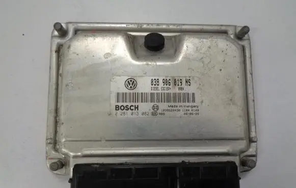 Skoda Fabia Mk2 (5J) Engine control unit/module ECU