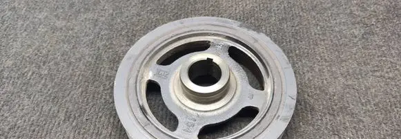 Renault Clio IV Crankshaft pulley 123033448R