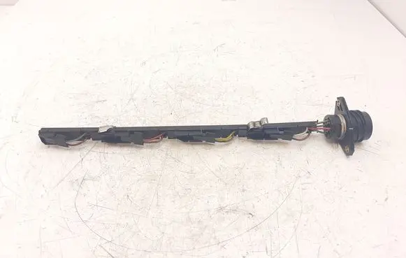 Volkswagen PASSAT B5.5 Fuel injector wires 038971803 038971600