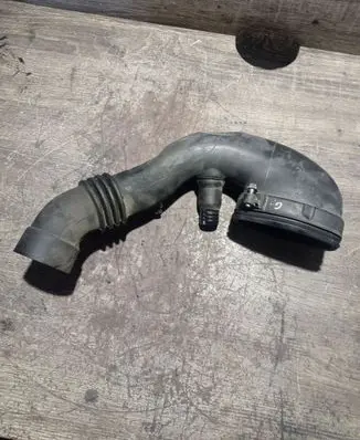 BMW X3 E83 Air intake duct part 7790552