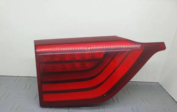 KIA Sportage Tailgate rear/tail lights L6AA2