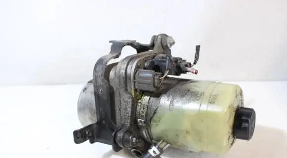 Ford Focus C-MAX Power steering pump