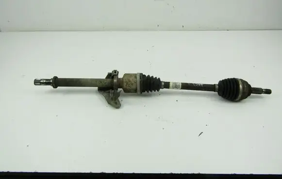 Renault Clio III Drive shaft (set) 8200499586