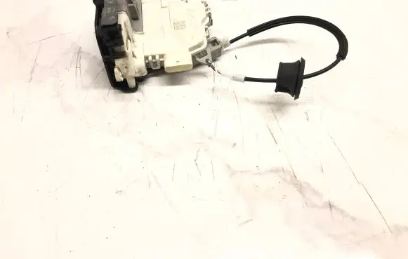 Audi A4 S4 B8 8K Rear door lock 8K0839016F