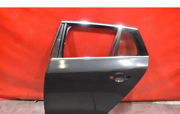 Volvo V60 Rear door 