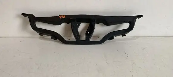 Renault Clio IV Front bumper upper radiator grill 628101467R