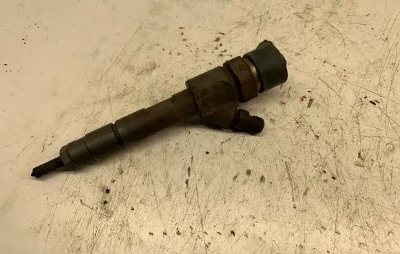 Renault Espace IV Fuel injector 0445110146 8200238528
