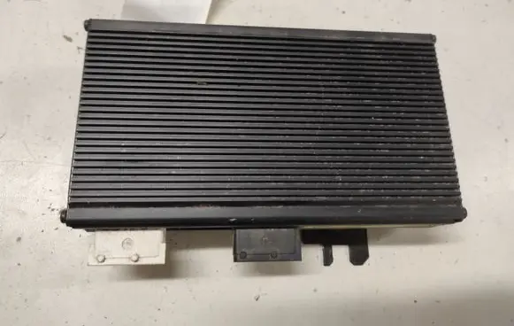 Citroen C5 Sound amplifier 9653383680 HS6415