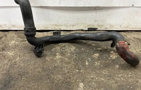 Intercooler hose/pipe