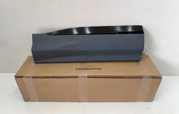 Audi Q5 SQ5 GU Rear door trim (molding) 8MA853970