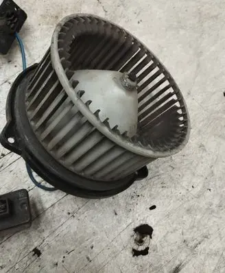 Mazda 323 Heater fan/blower
