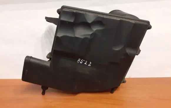 Mercedes-Benz E W211 Air filter box A6420940304 A6420901701